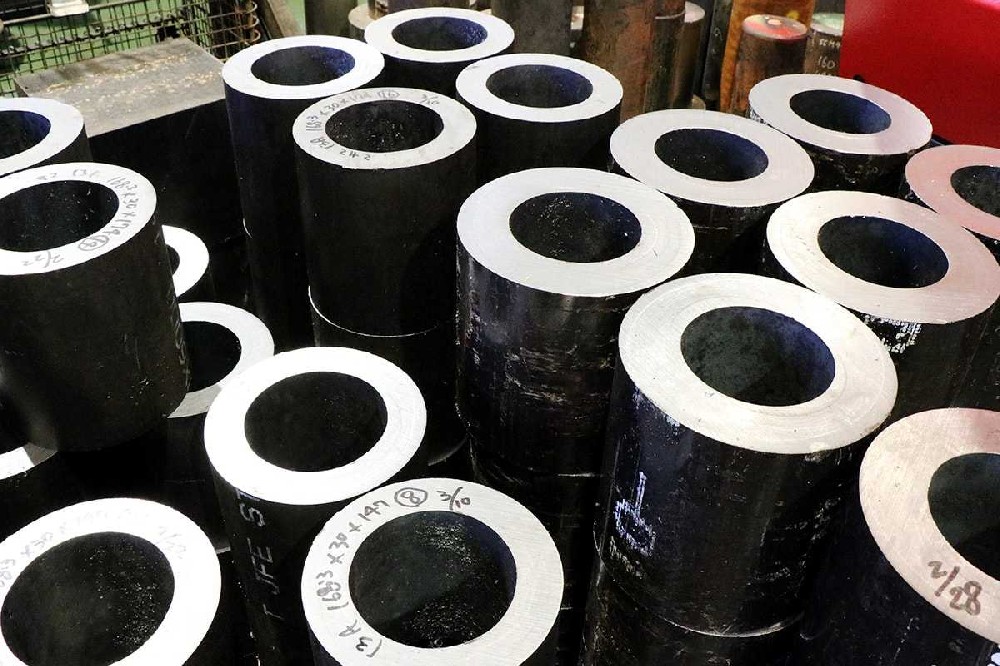 模具進(jìn)料有幾種，模料的種類和組成