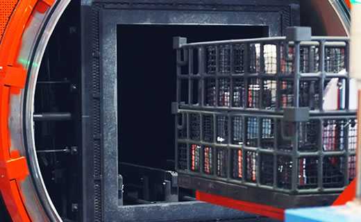 擠壓鋁材的模具是什么材質(zhì)