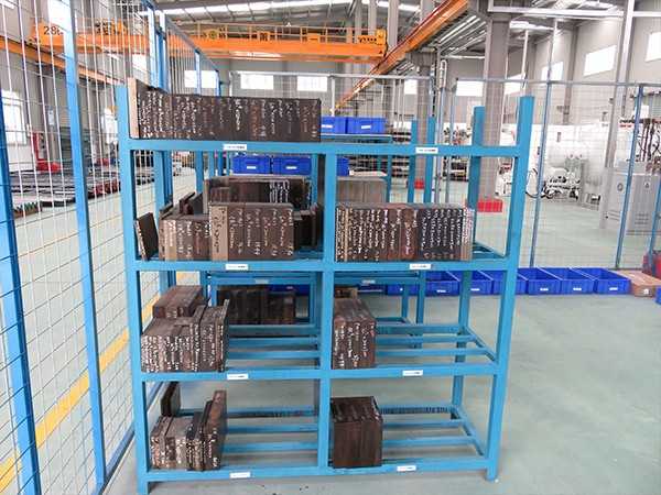 熱作模具鋼牌號日本